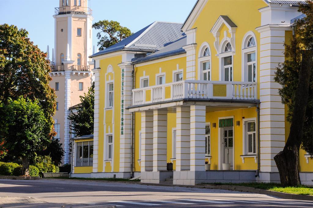 Hotel Krunk Sillamäe Eksteriør bilde